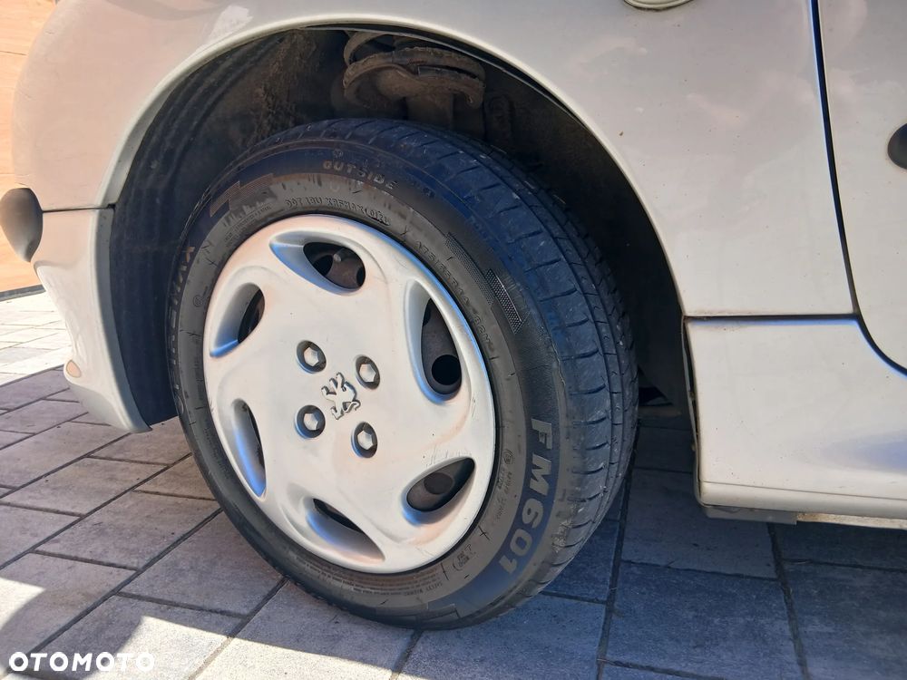 Peugeot 206 75 Grand Filou - 13