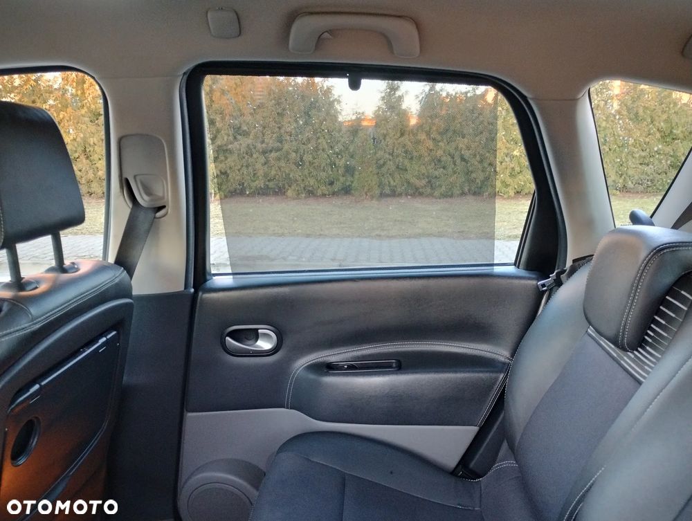 Renault Scenic 1.6 16V Authentique Privilege - 12