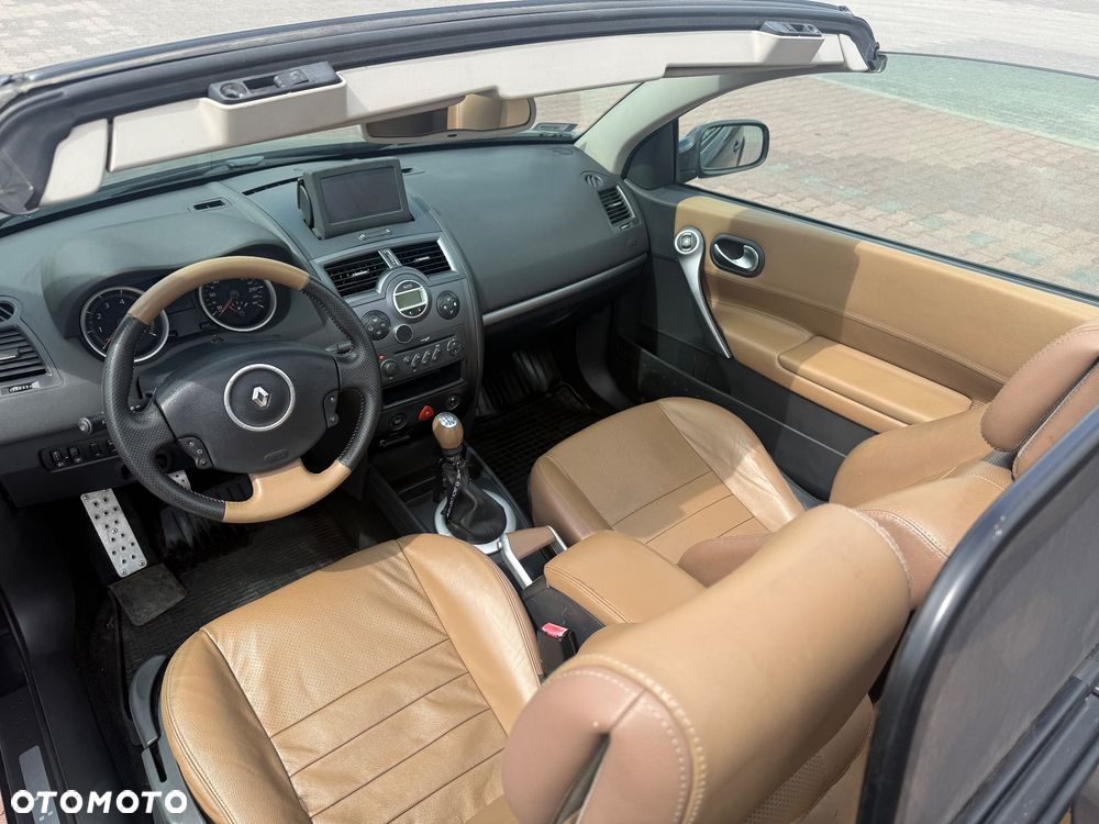 Renault Megane 2.0 16V Dynamique - 11