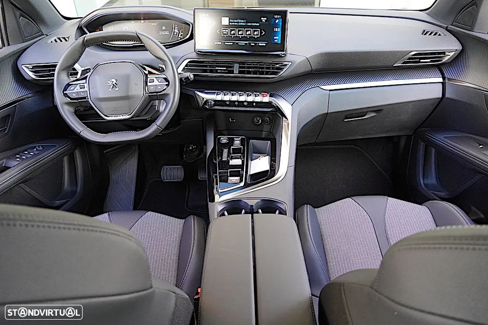Peugeot 5008 1.5 BlueHDi Allure Pack EAT8 - 32