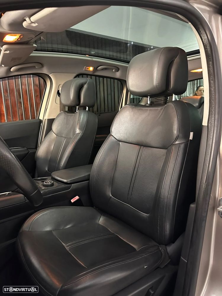 Peugeot 3008 2.0 HDi Hybrid4 J18 - 10