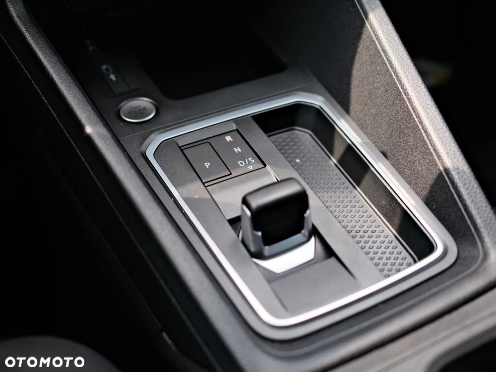 Ford Transit Connect - 28