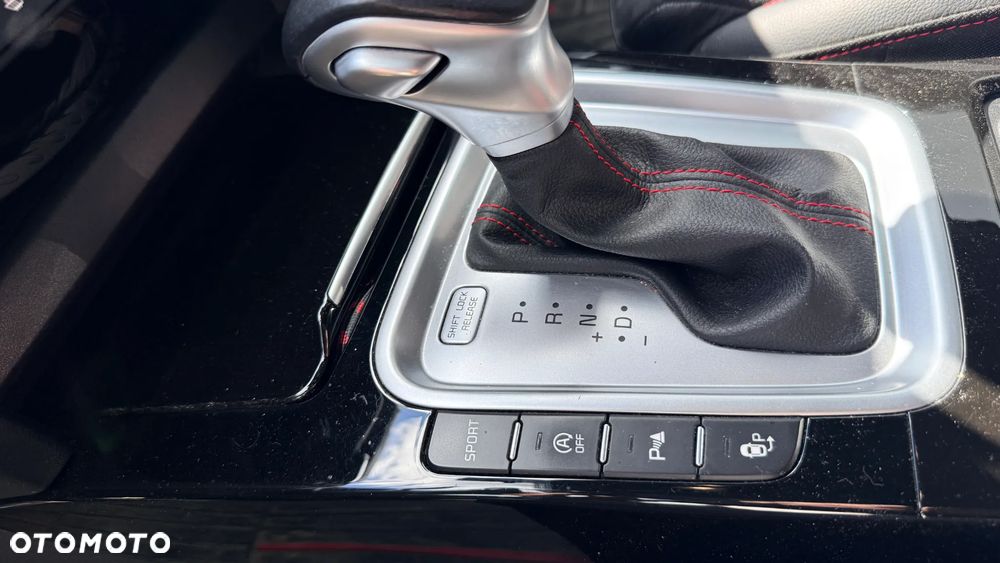 Kia ProCeed - 13