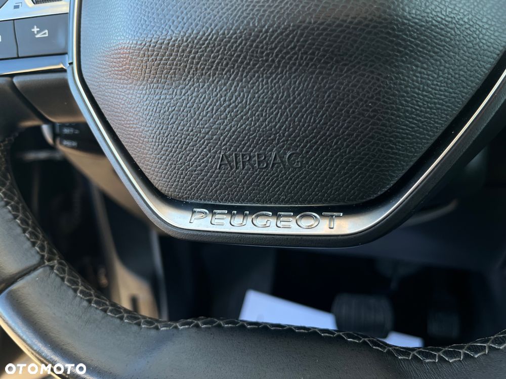 Peugeot 5008 PureTech 130 EAT6 Allure - 10