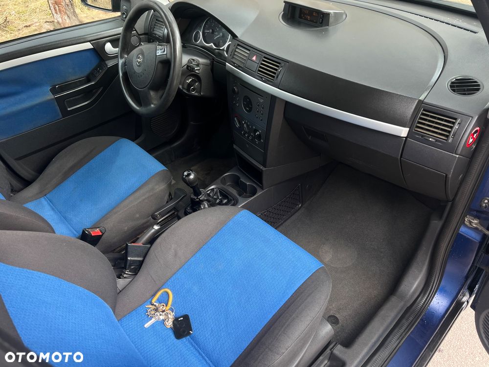 Opel Meriva - 9