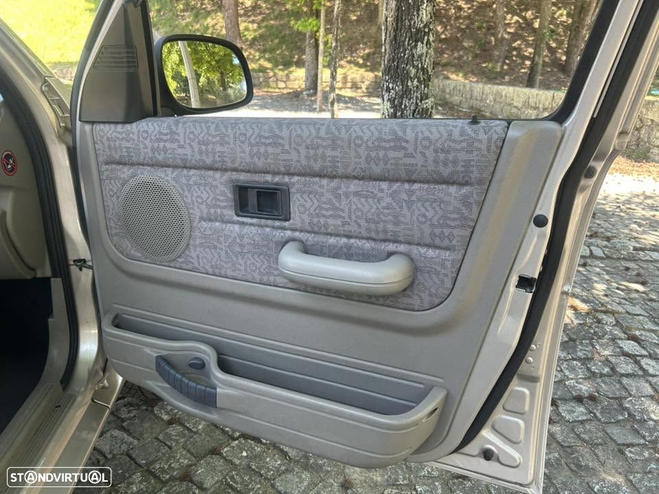 Land Rover Freelander 2.0 Td4 - 24