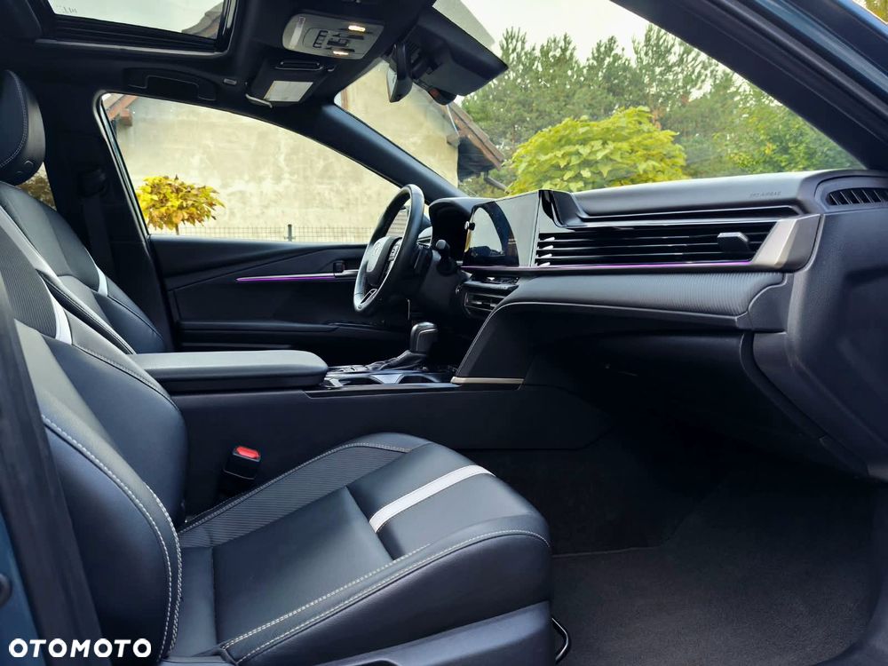 Toyota Camry - 16