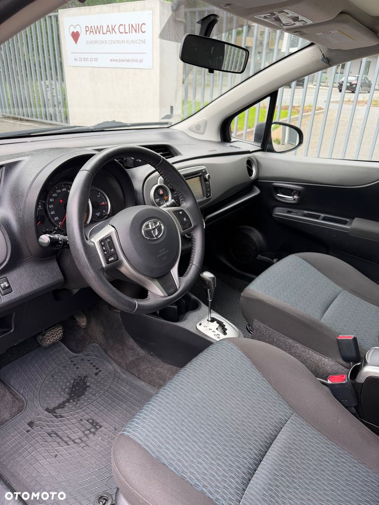 Toyota Yaris 1.33 Sol MS - 10