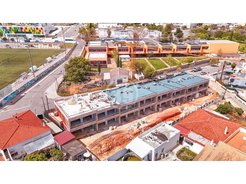 Moradias em Banda T3 com Piscina Privada em Construção em Almancil - Grande imagem: 4/19