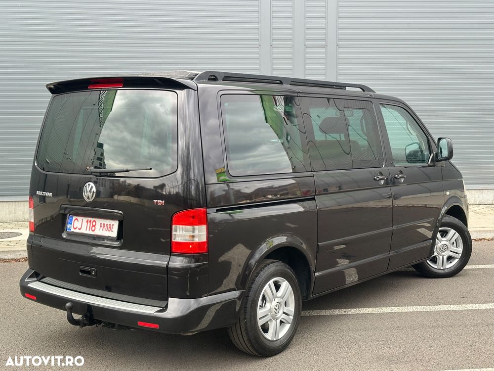 Volkswagen Multivan - 24