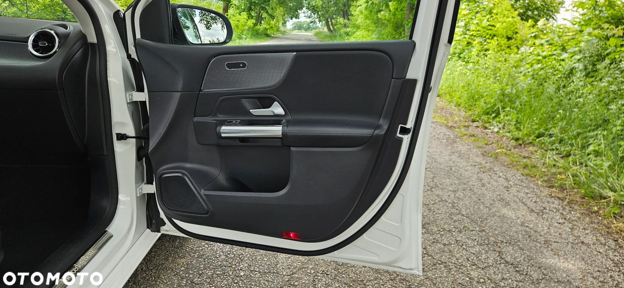 Mercedes-Benz Klasa B 180 7G-DCT - 33
