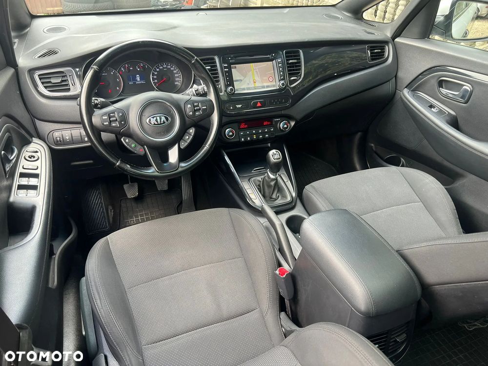 Kia Carens 1.7 CRDi XL 7os - 27