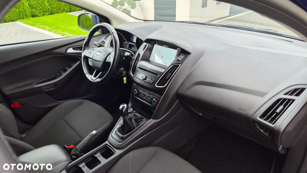 Ford Focus 1.0 EcoBoost Titanium - 14