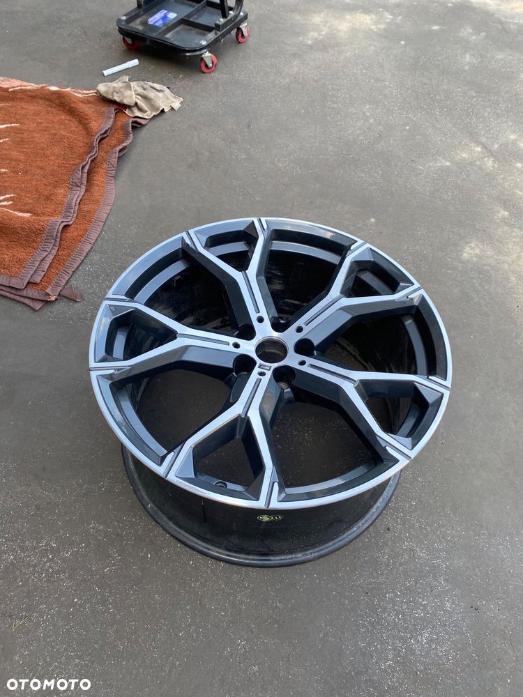 BMW X5 G05 X6 G06 X7 G07 M pakiet M-pakiet ORYGINALNA ! felga aluminiowa tylna 21 cali 21” 10.5x21 ET43 5x112 10.5 10 1/2 Jx21 ET 43 8071999  032610 - 3