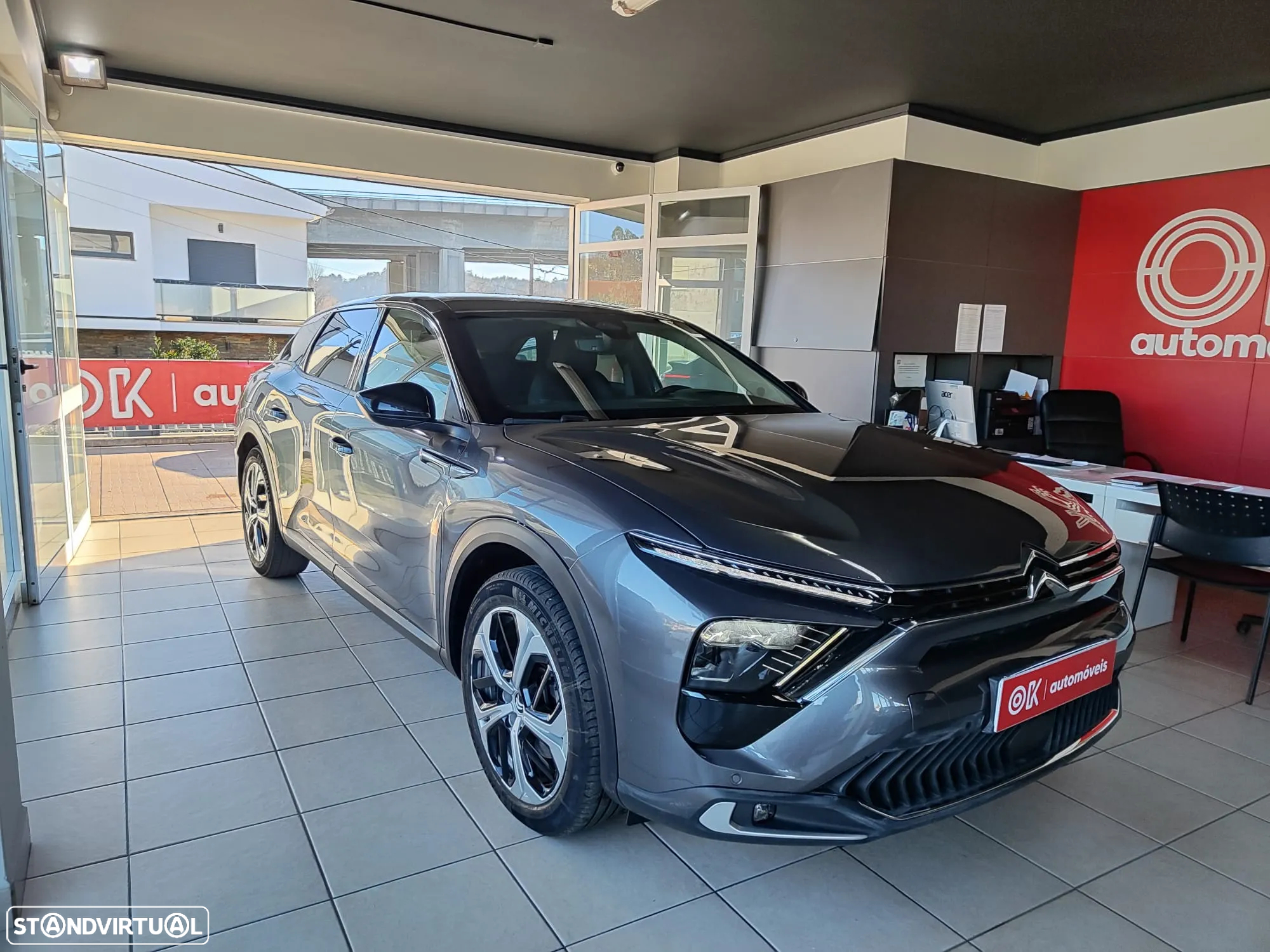 Citroën C5 X 1.6 Hybrid Shine Pack e-EAT8 - 3