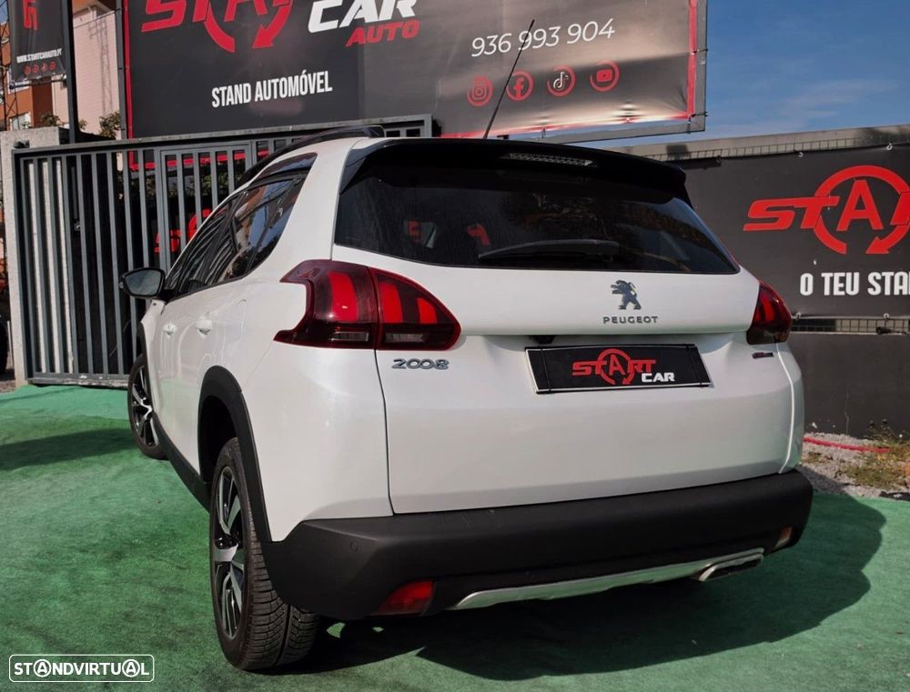 Peugeot 2008 1.6 BlueHDi GT Line - 25
