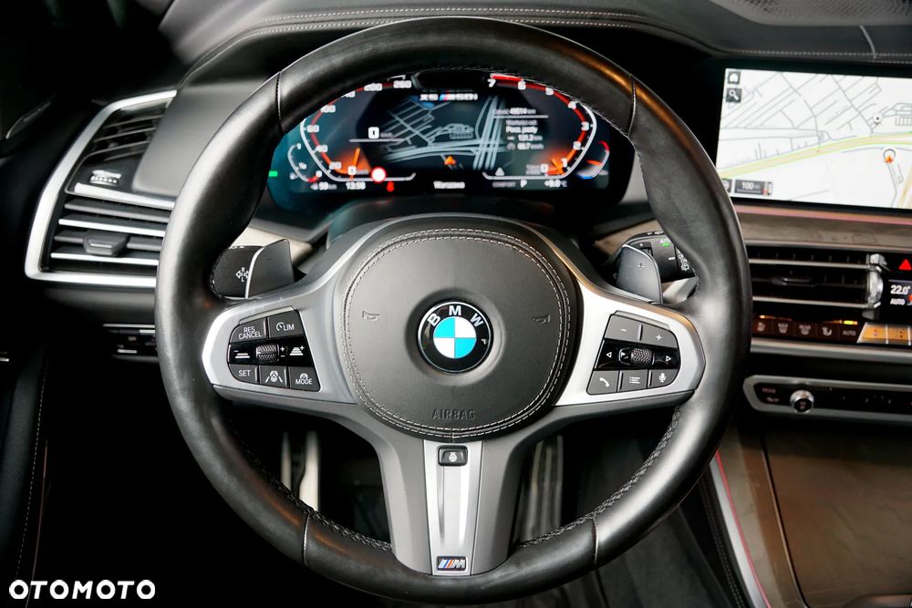 BMW X5 M M50i - 32