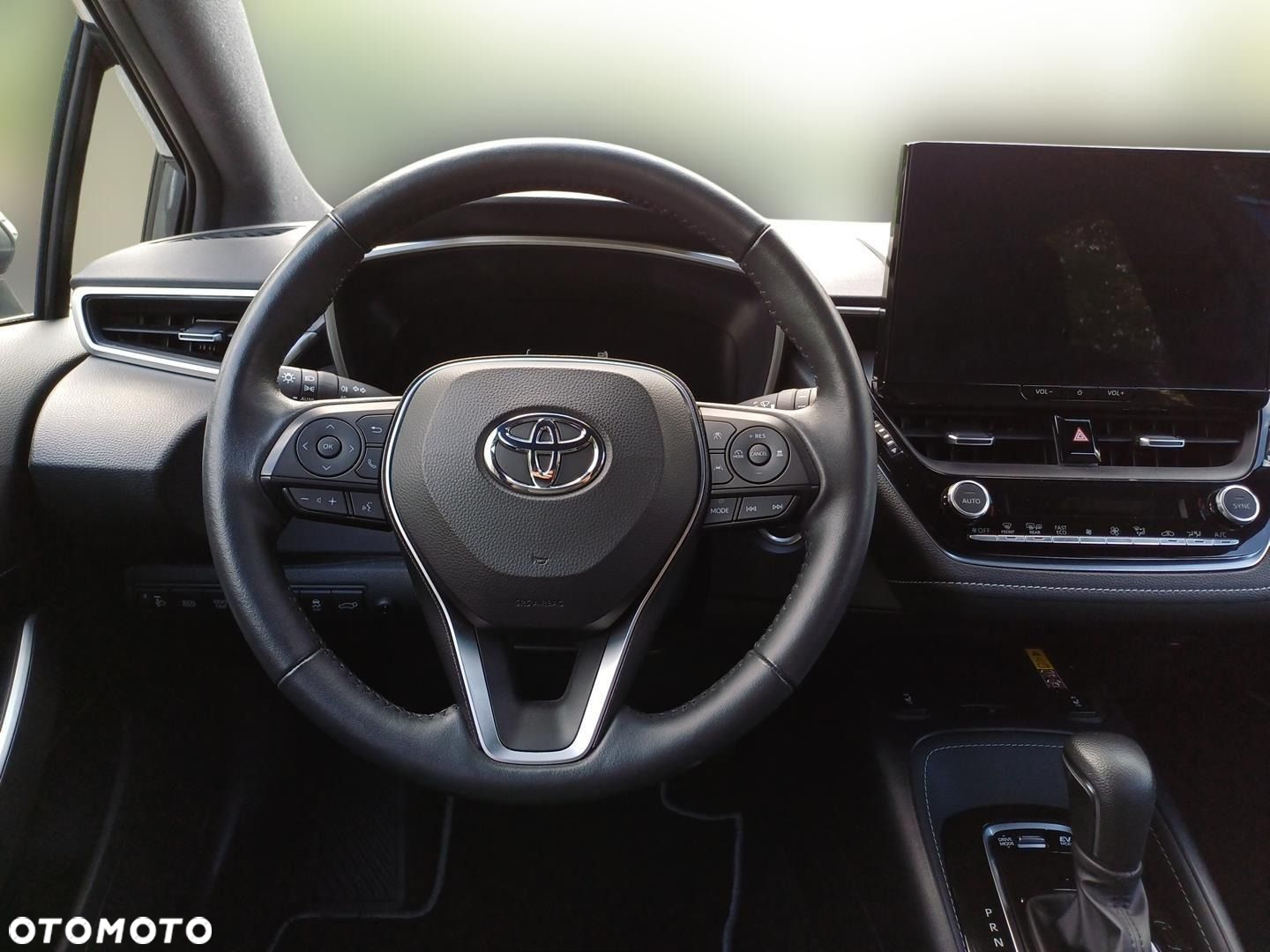 Toyota Corolla 1.8 Hybrid Style - 16