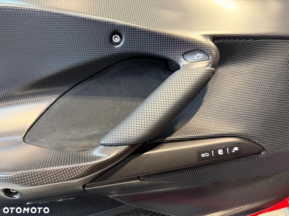 Ferrari 296 GTB - 24