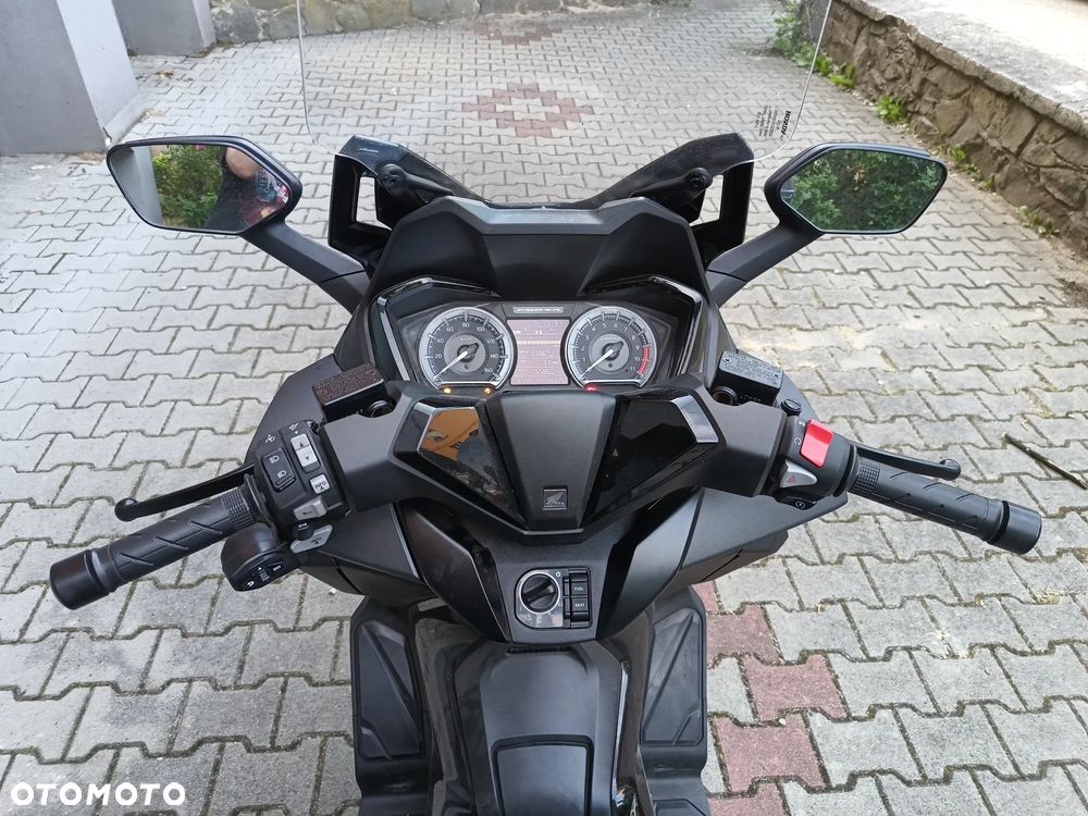 Honda NSS - 5