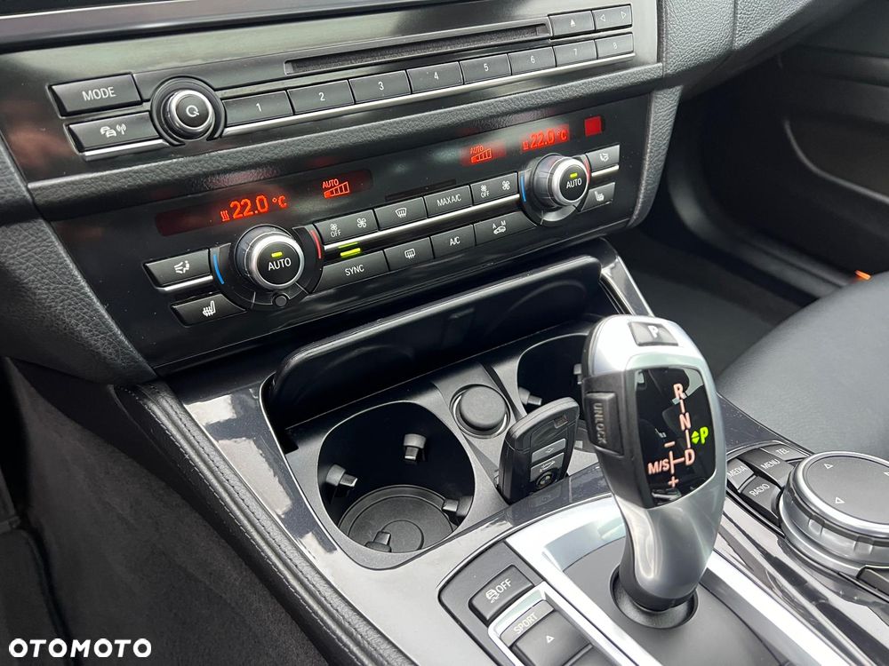 BMW Seria 5 520d - 11