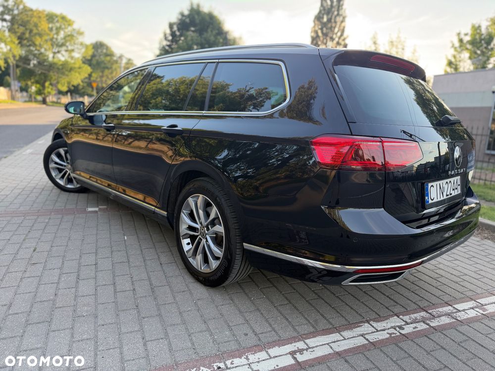 Volkswagen Passat - 11