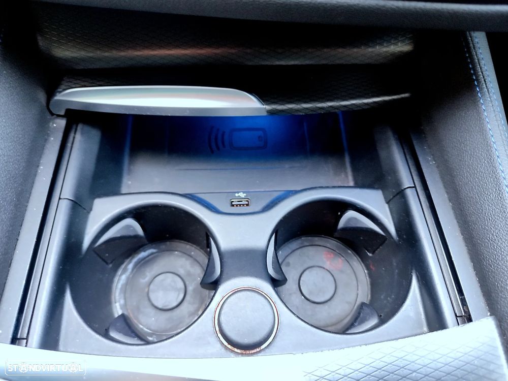BMW 530 e Pack Desportivo M - 23