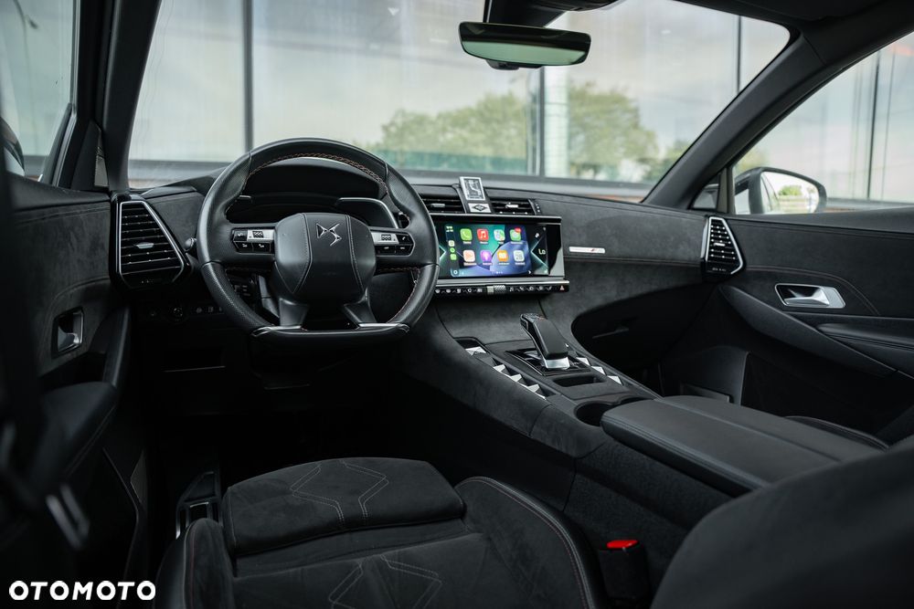 DS Automobiles DS 7 1.6 E-Tense Performance Line + - 28