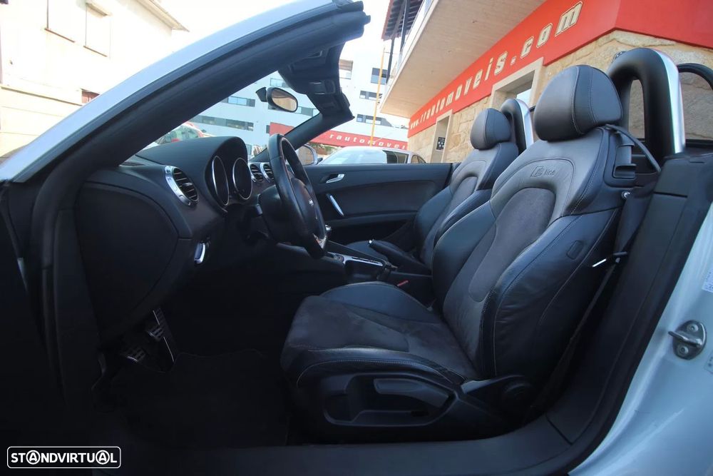 Audi TT Roadster 2.0 TFSi S-line - 11