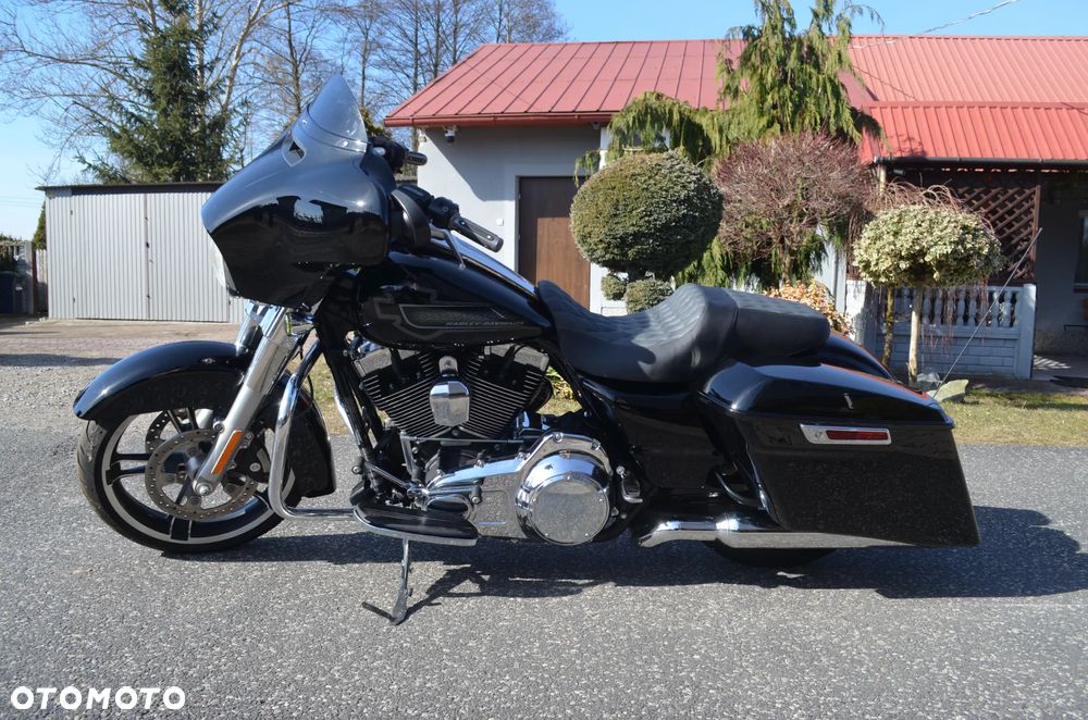 Harley-Davidson Touring Street Glide - 35