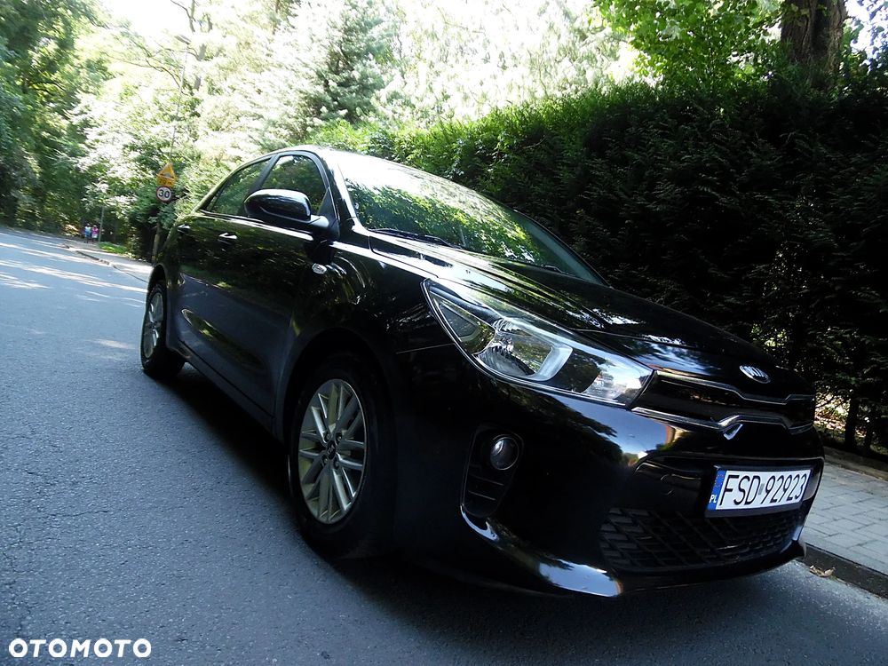 Kia Rio - 11