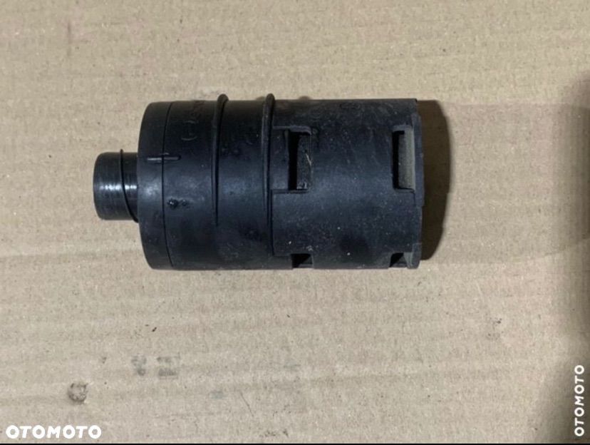 PA6GF30 tłumik powietrza webasto - 1