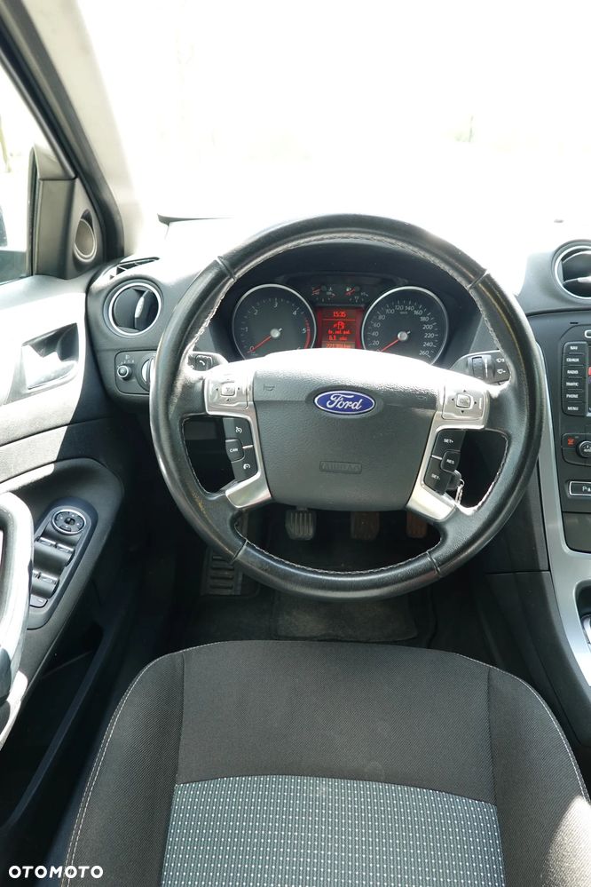 Ford Mondeo 2.0 TDCi ECOnetic Trend - 15