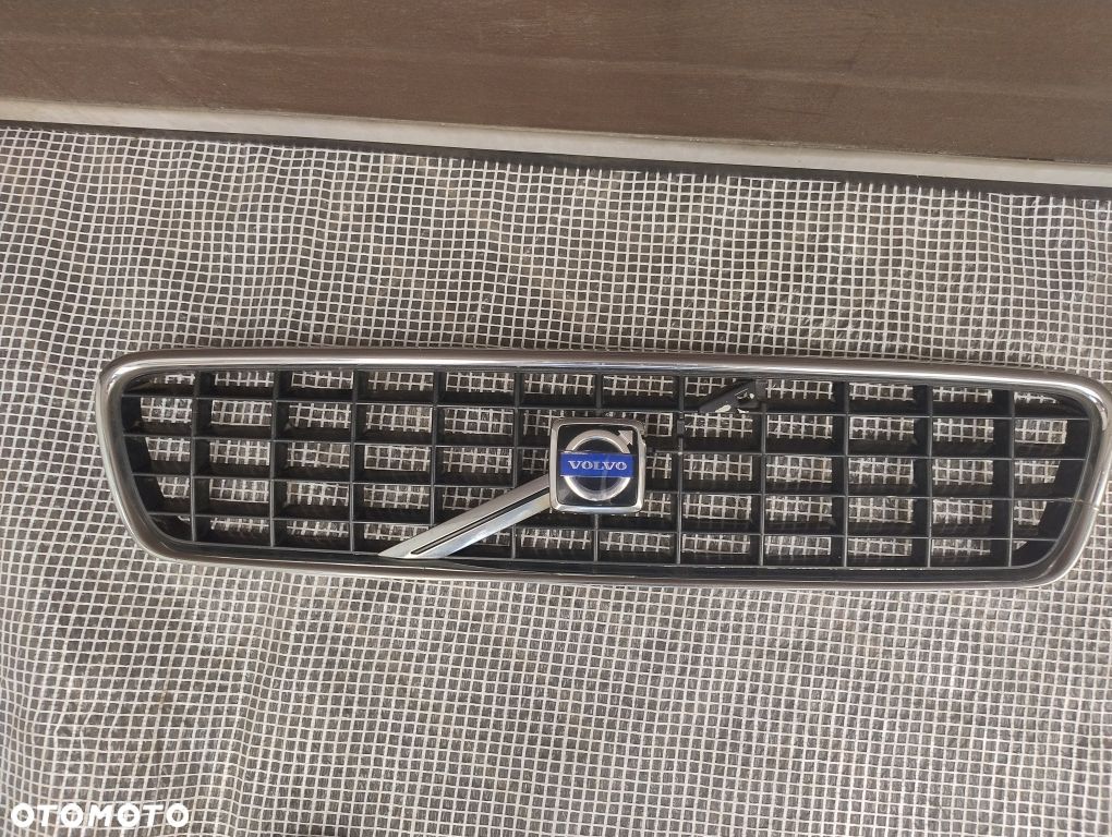 Volvo S40 II 2 V50 atrapa przód grill wysyłka gril 04-07 - 1