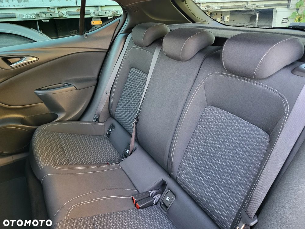 Opel Astra 1.4 Turbo Innovation - 26