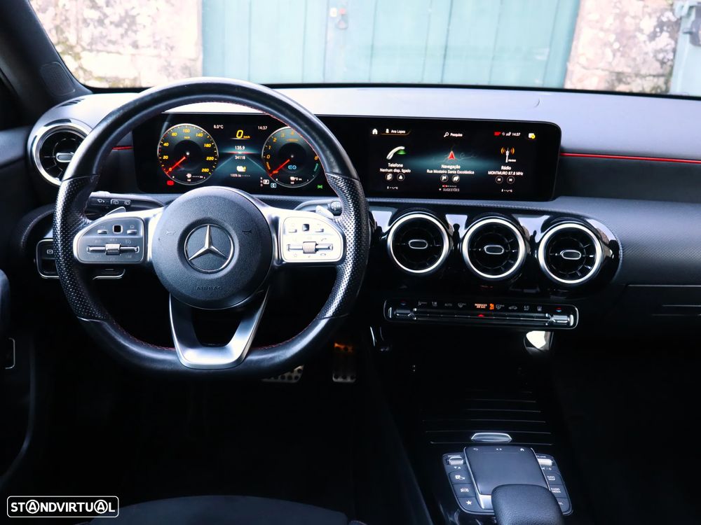 Mercedes-Benz A 250 e AMG Line - 12