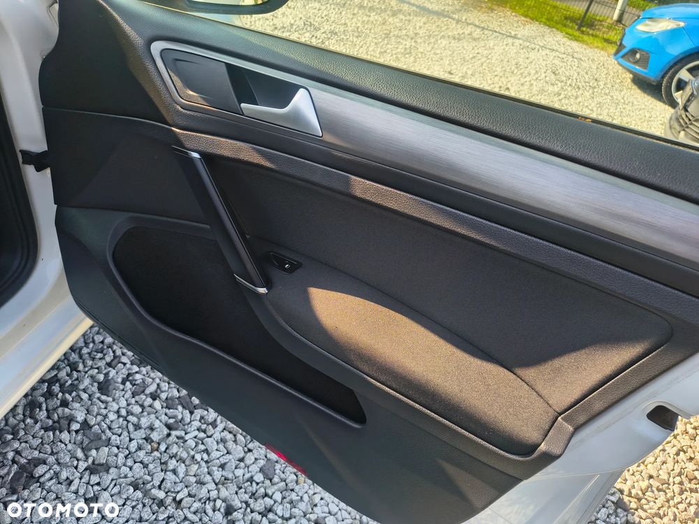 Volkswagen Golf 1.2 TSI BlueMotion Technology Comfortline - 23