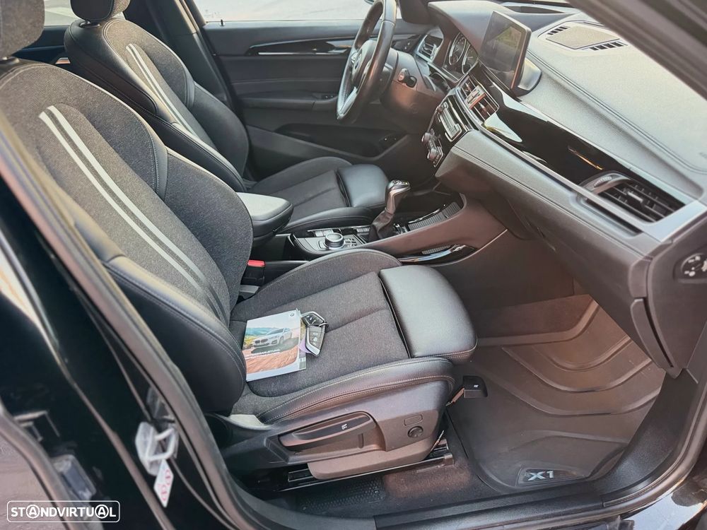 BMW X1 25 e xDrive Pack M - 8