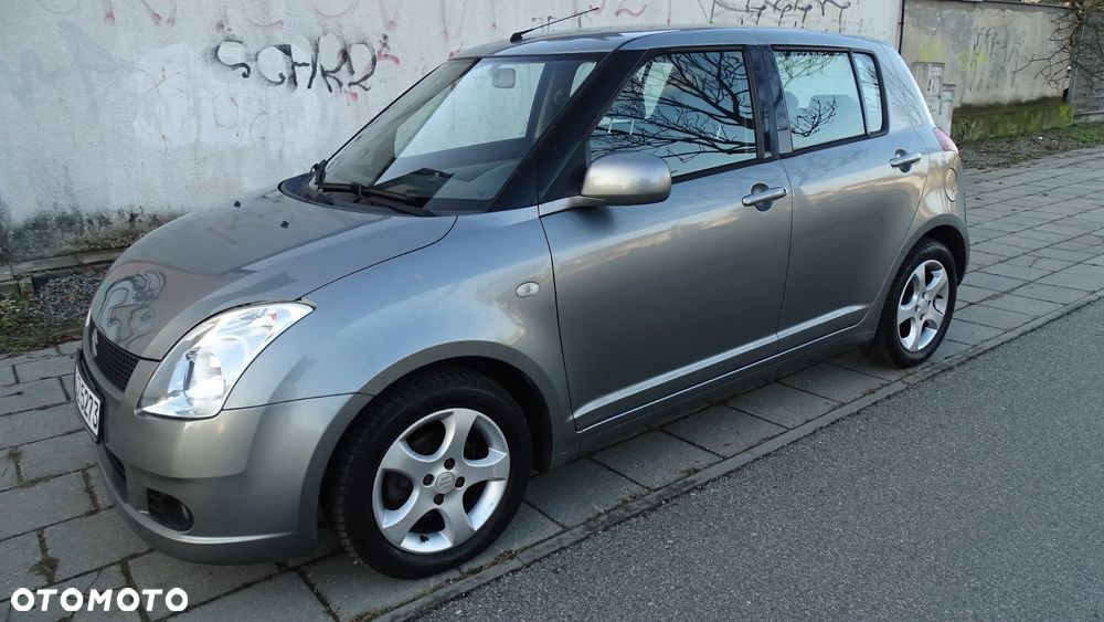 Suzuki Swift - 2