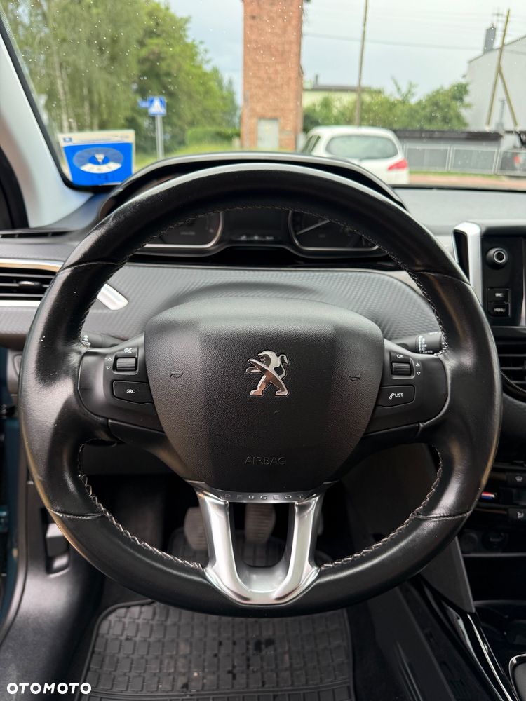 Peugeot 2008 BlueHDi FAP 120 STOP & START Allure - 22