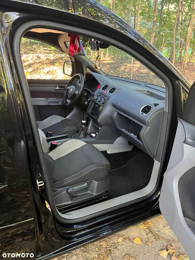 Volkswagen Caddy - 9