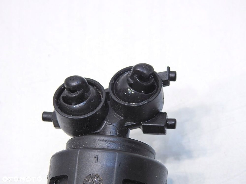 SPRYSKIWACZ LAMPY LEWY OPEL INSIGNIA A 13227348 - 4