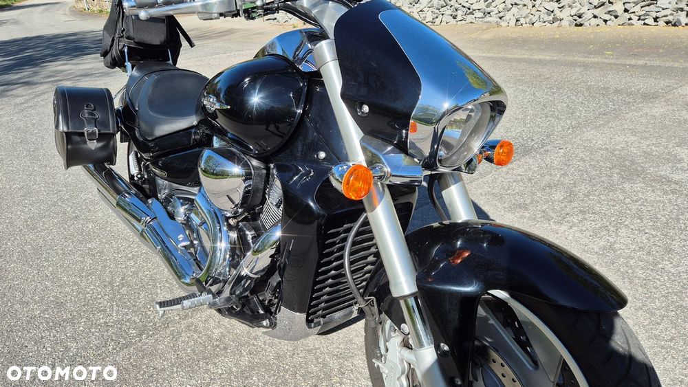 Suzuki Intruder - 7