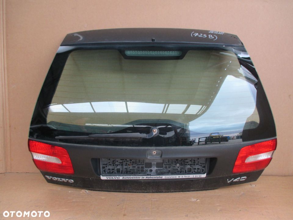 VOLVO V40 KOMBI 01R KLAPA TYŁ - 1