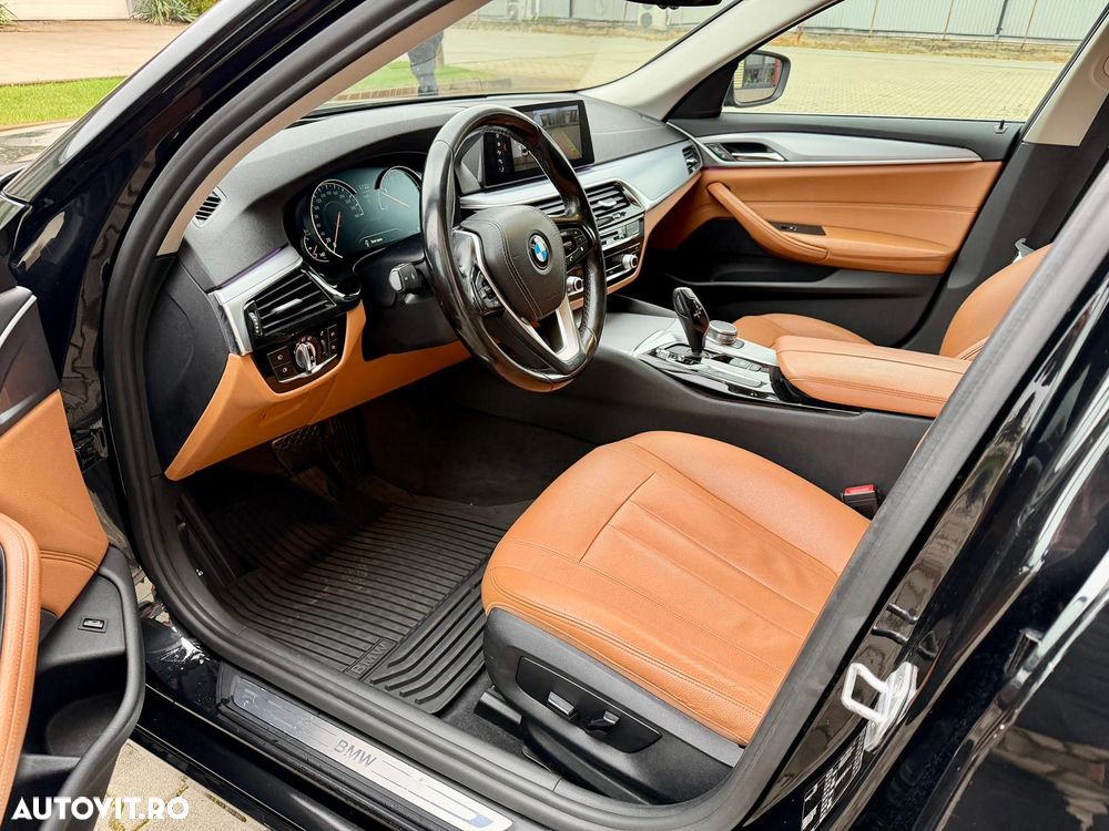 BMW Seria 5 520d Aut. Luxury Line - 9