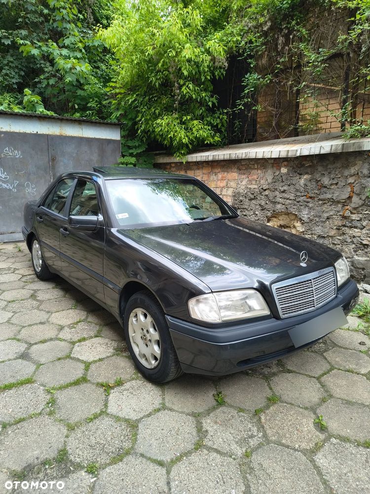 Mercedes-Benz Klasa C 180 Classic - 1