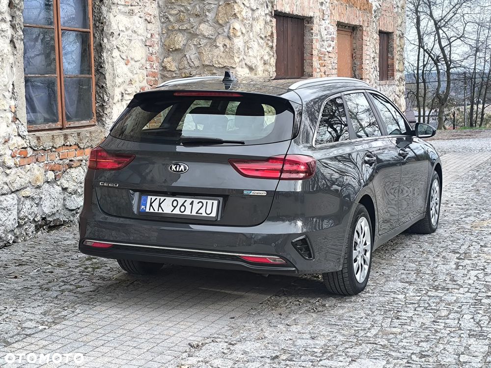 Kia Ceed 1.6 CRDi mHEV S - 4