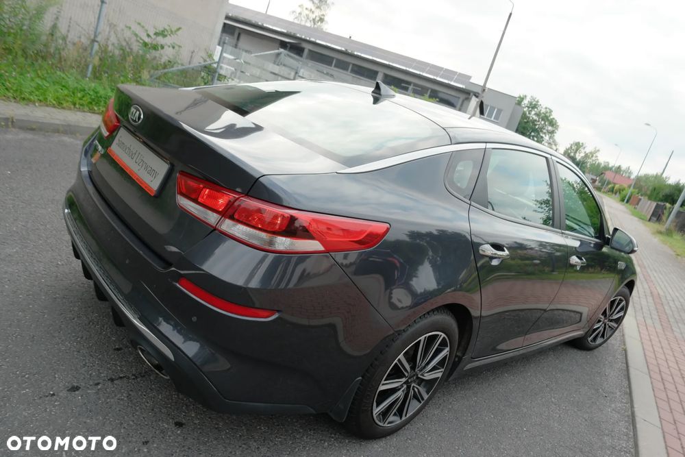 Kia Optima - 2