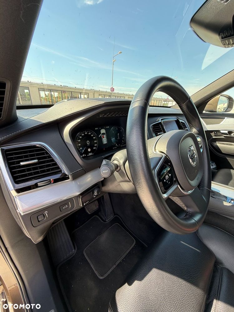 Volvo XC 90 D5 AWD Momentum - 7