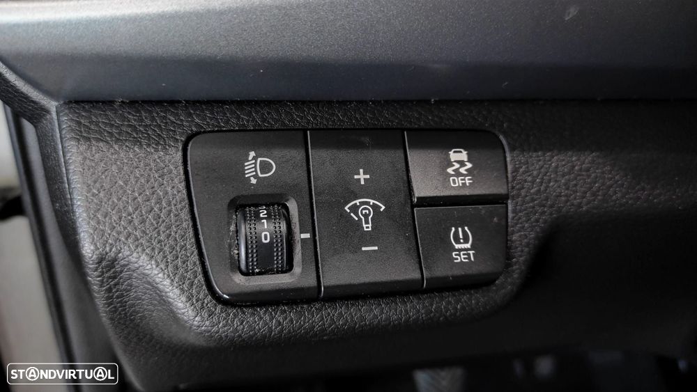 Kia Rio 1.2 CVVT Urban - 38